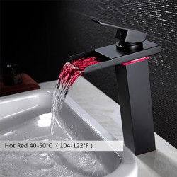 Robinet de salle de bain à poignée unique, robinets de bain à un trou à LED/cascade/centerset en bronze huilé, robinet de lavabo en laiton contenant de l'eau froide et chaude