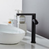 Mitigeur de lavabo noir en laiton avec bec cascade LED, design haut de gamme pour salle de bain