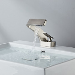 Mitigeur de lavabo cascade en laiton, design moderne et élégant pour salle de bain