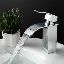 Robinet de lavabo en laiton à cascade argentée, design concis et contemporain avec eau chaude et froide