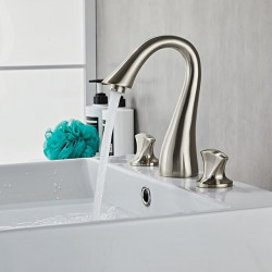 Robinet mitigeur d'évier de salle de bain répandu, design fonctionnel avec tuyau d'eau chaude et froide, robinet de qualité pour évier