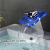 Robinet de lavabo de salle de bain à LED, cascade en laiton avec bec en verre à 3 couleurs, contrôle de température, finition chromée contemporaine, poignée unique à un trou avec interrupteur chaud et froid